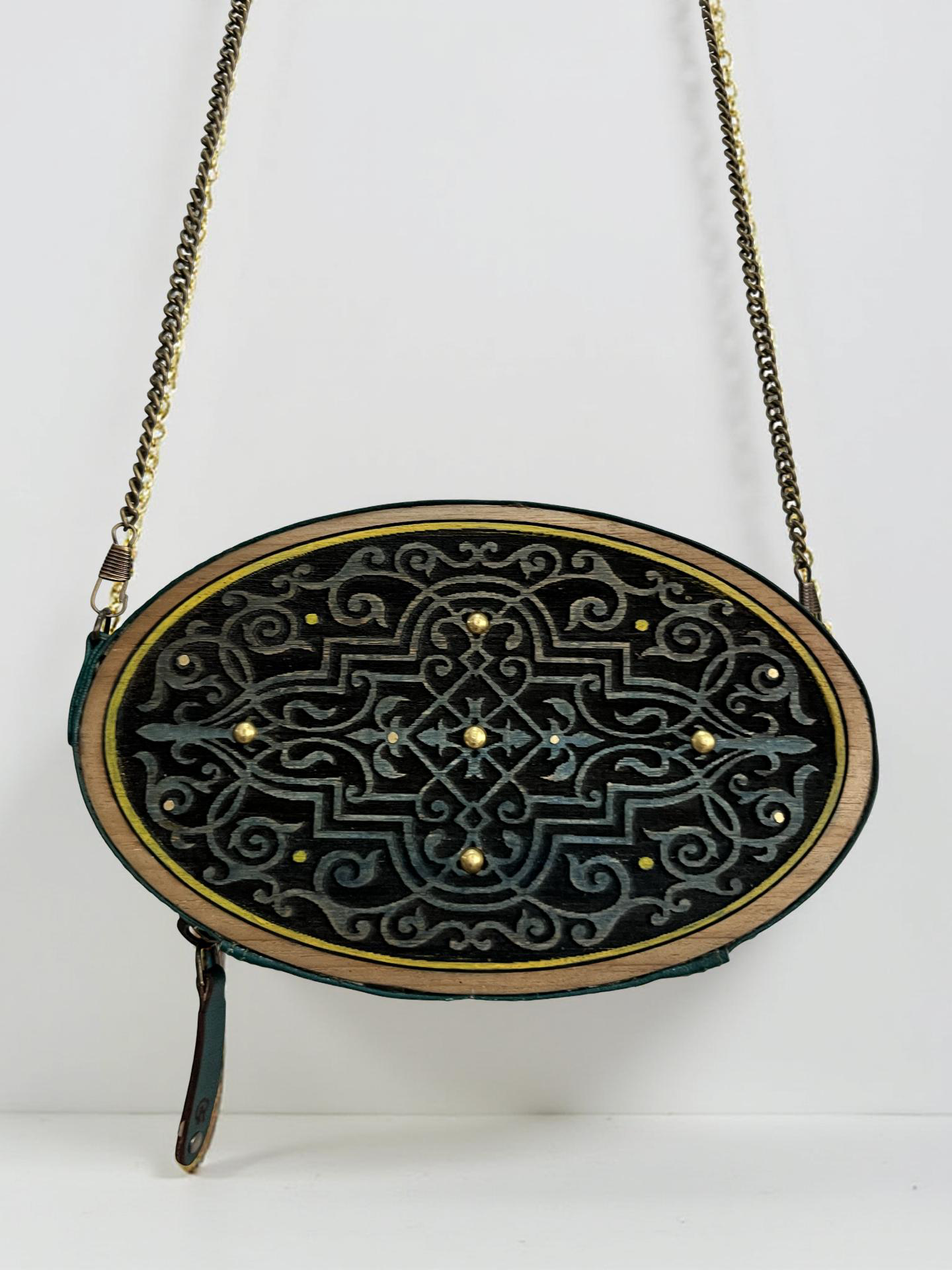 Handcrafted Wooden & Leather clutch – Inspired by Tradition, Made for Today (Copy)